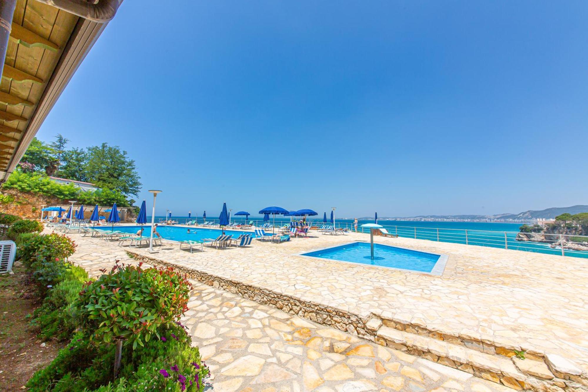Luxury Villa 2 Vlore Bagian luar foto